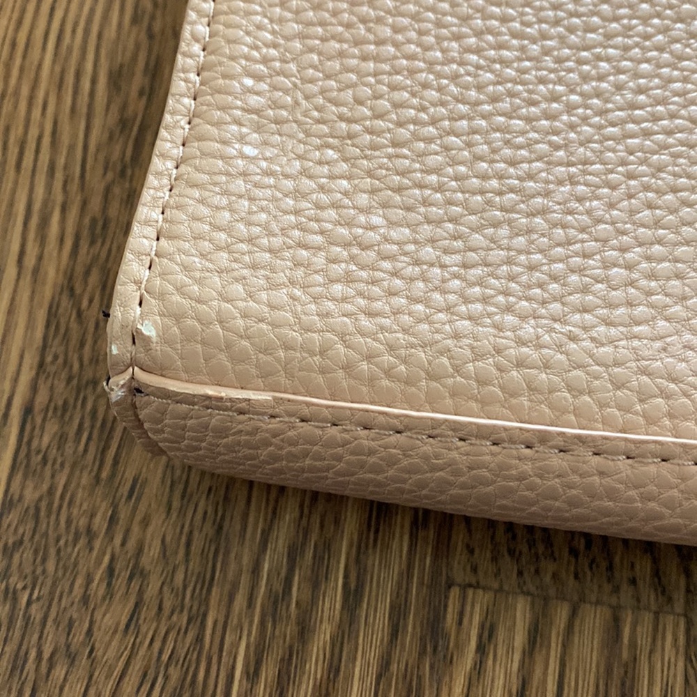 Neiman Marcus Crossbody Bag - Picture 7 of 7